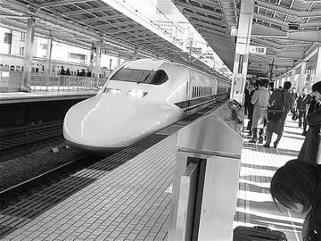 世界上第一条投入商业运营的高速铁路——日本新干线