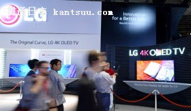 LGグループは有機ELに注力している。写真はドイツの展示会に出品したLG電子のテレビ(2014年9月)