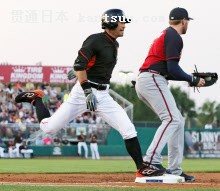 今季、一塁までの到達時間が0.3秒ほど縮まる可能性がある=共同