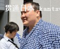 夏場所に向け意欲を語る横綱白鵬(28日午後、両国国技館)=共同 夏場所に向け意欲を語る横綱白鵬(28日午後、両国国技館)=共同