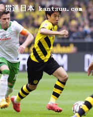 サッカーのドイツ1部リーグ・ブレーメン戦に先発し、前半に先制ゴールを奪ったドルトムントの香川(23日、ドルトムント)=共同