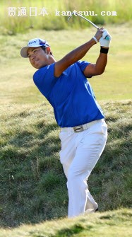 最終ラウンド、18番でラフから第2打を放つ松山英樹。通算4アンダーの25位(7日、TPCボストン)=共同