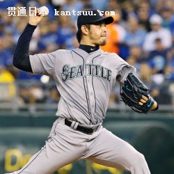 ロイヤルズ戦に先発し、7回を3安打無失点のマリナーズ・岩隈(22日、カンザスシティー)=共同