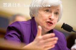 米下院金融サービス委員会の公聴会で証言するFRBのイエレン議長(4日)=AP