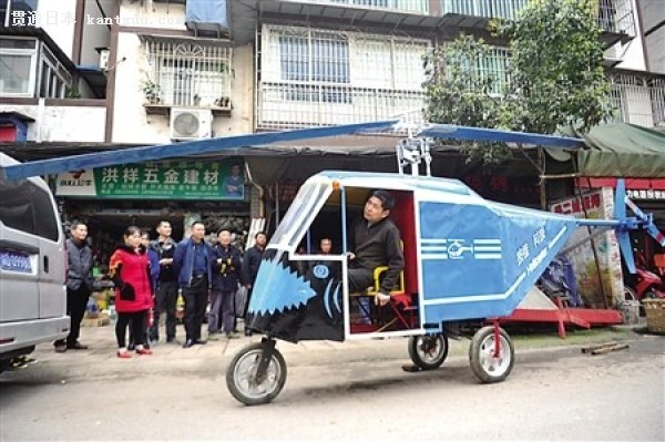 工人5000元把三轮车改成直升机 将申请试飞
