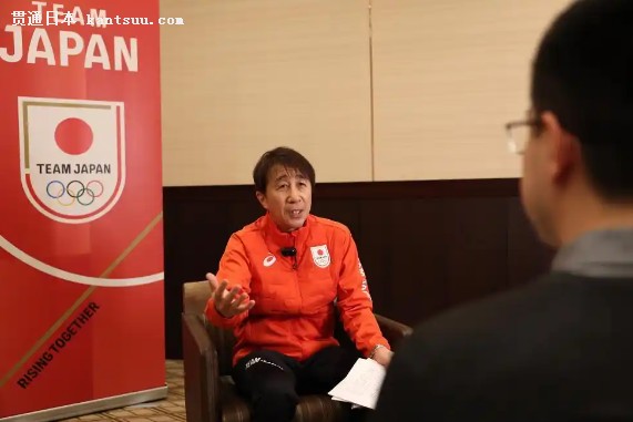 2月4日,日本体育代表团团长原田雅彦接受新华社记者采访。新华社记者 贾浩成 摄